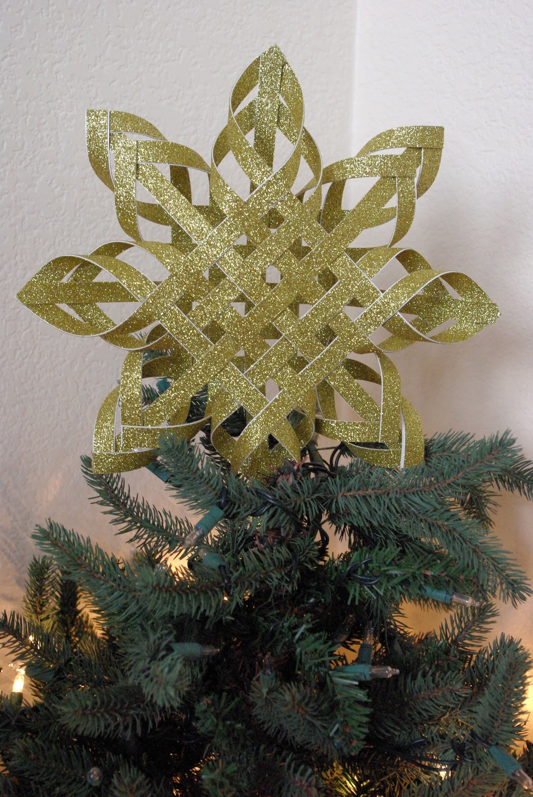 Christmas Tree Topper DIY
 Woven Paper Tree Topper Happiness is Homemade
