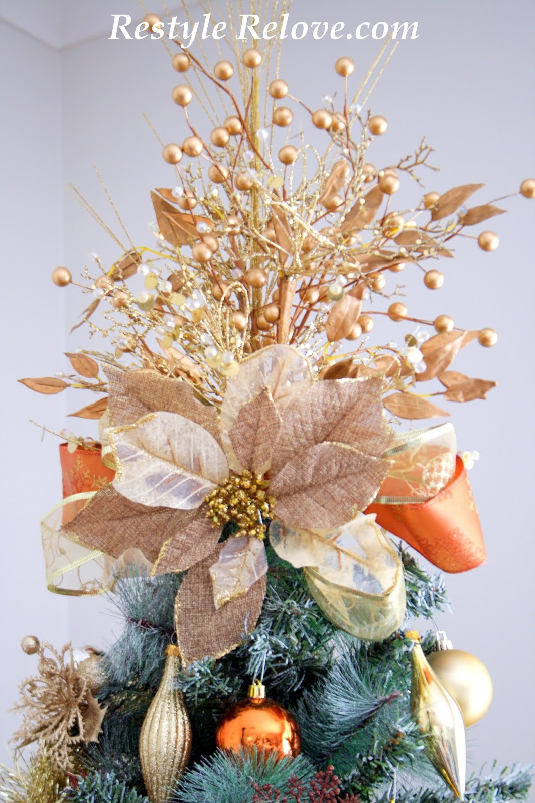 Christmas Tree Topper DIY
 Gold Floral Christmas Tree Topper