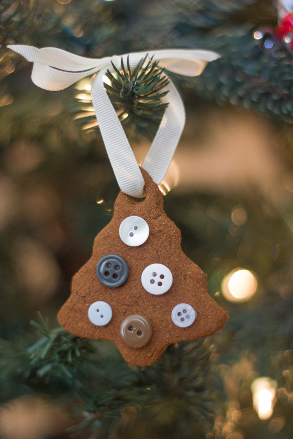 Cinnamon Applesauce Ornaments
 Cinnamon Applesauce Dough Lovely Little Kitchen