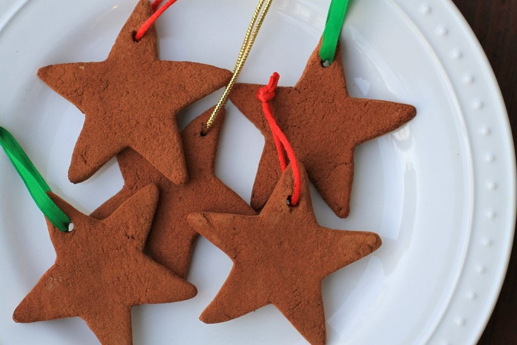 Cinnamon Applesauce Ornaments
 How to make Cinnamon Applesauce Ornaments The Frugal Girl