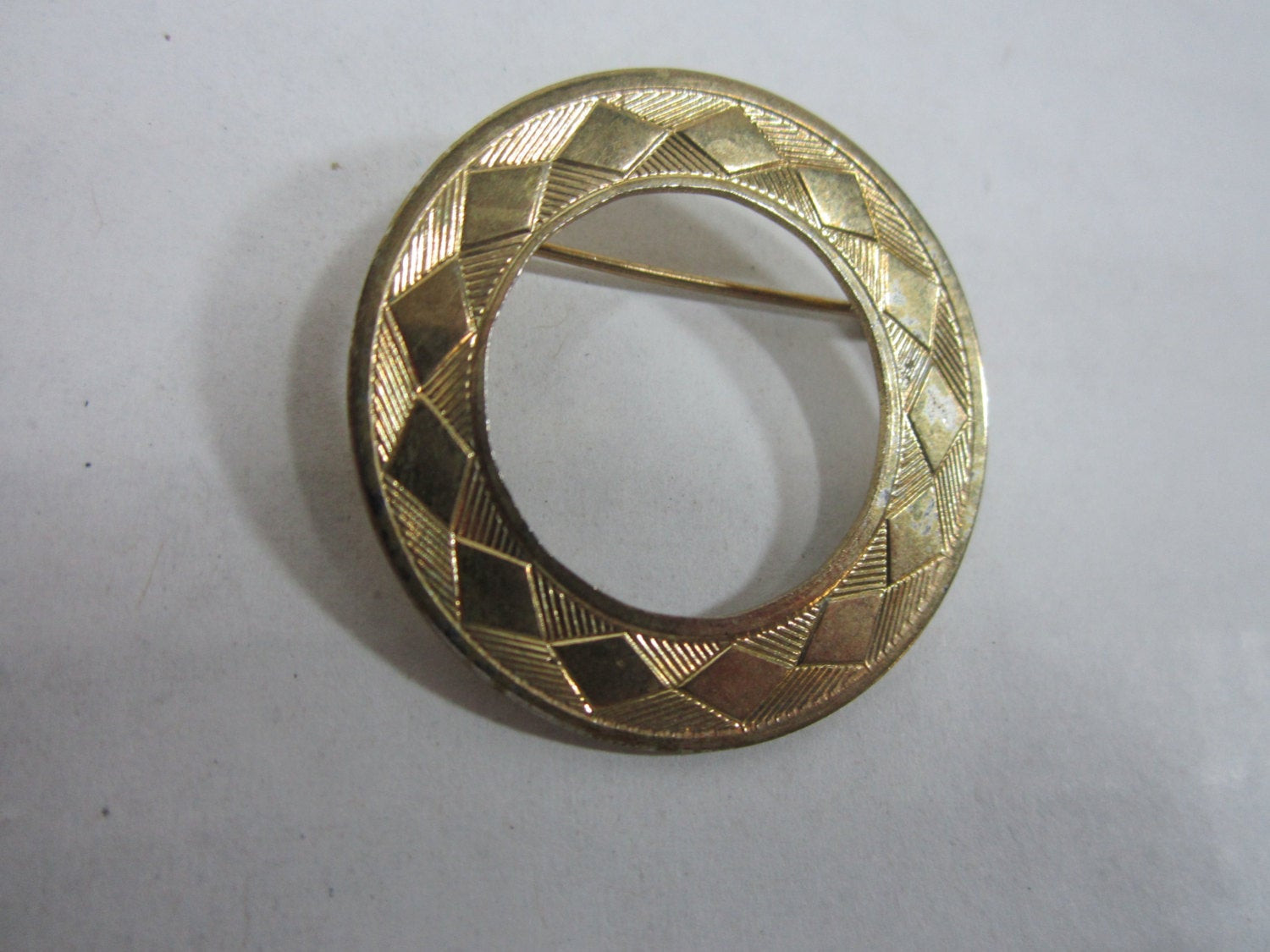 Circle Pins
 Vintage Circle Brooch Pin Gold Tone With by