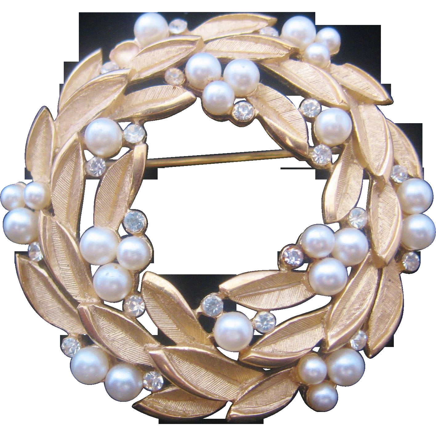 Circle Pins
 Vintage Trifari Circle Pin Brooch with Simulated Pearls