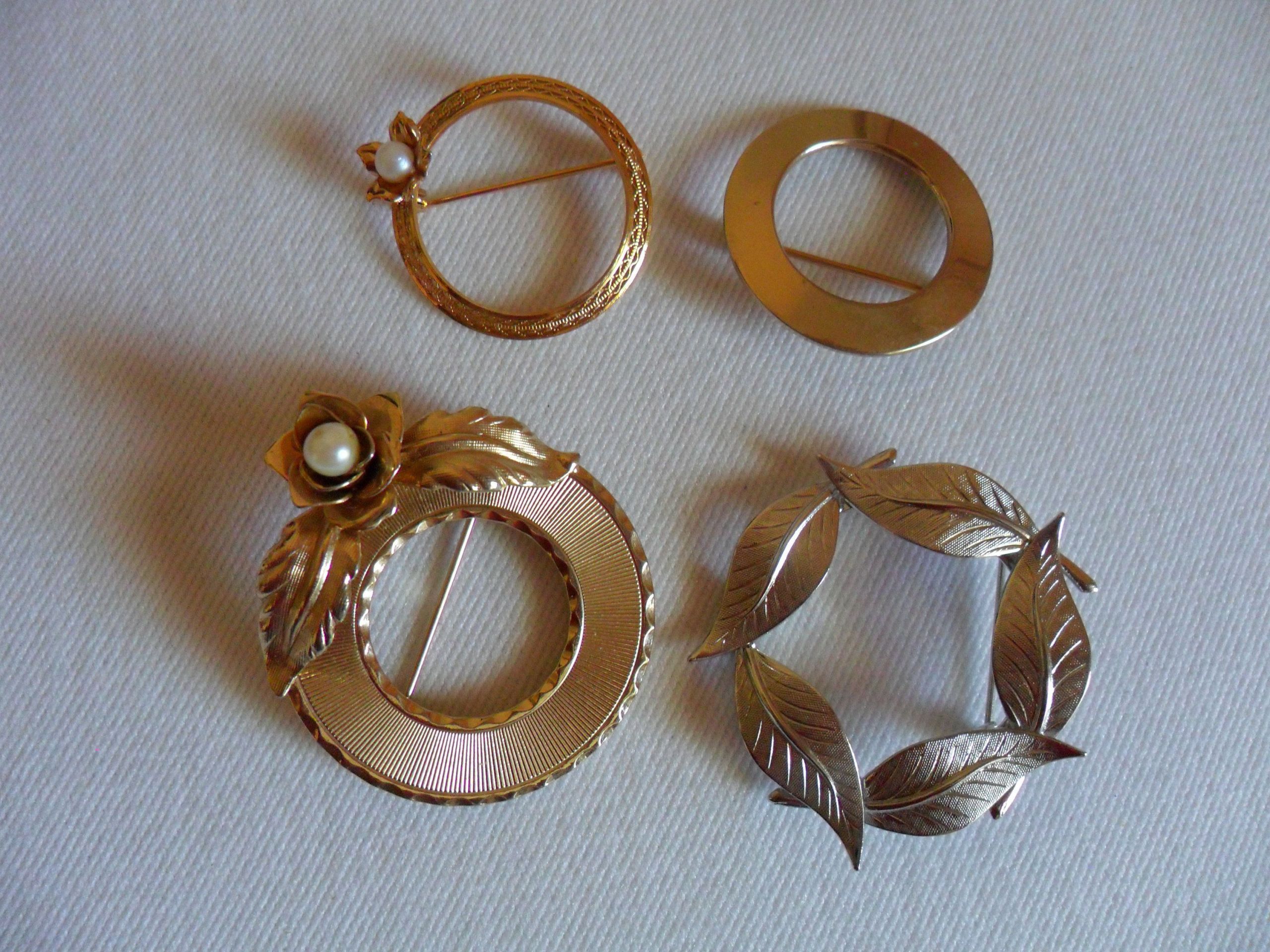 Circle Pins
 Vintage circle pins