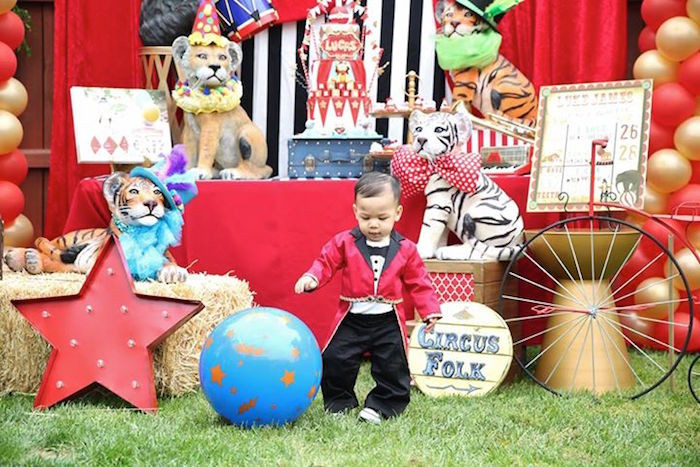 Circus Themed Birthday Party Ideas
 Kara s Party Ideas Circus Carnival 1st Birthday Party