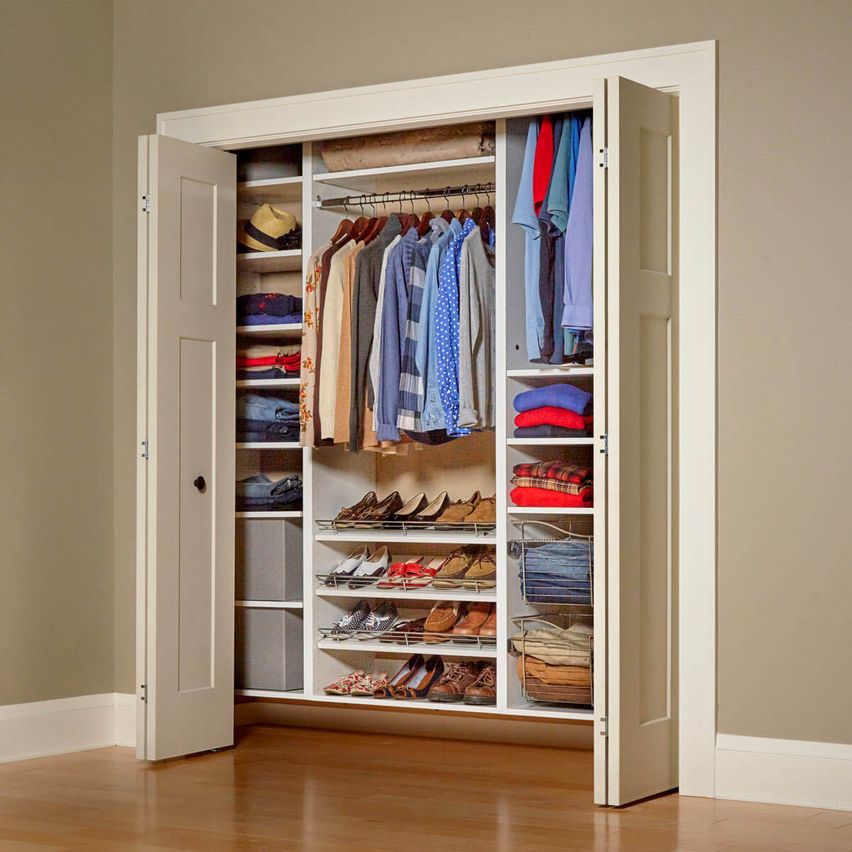 Closet Organization DIY
 21 Cheap Closet Updates You Can DIY