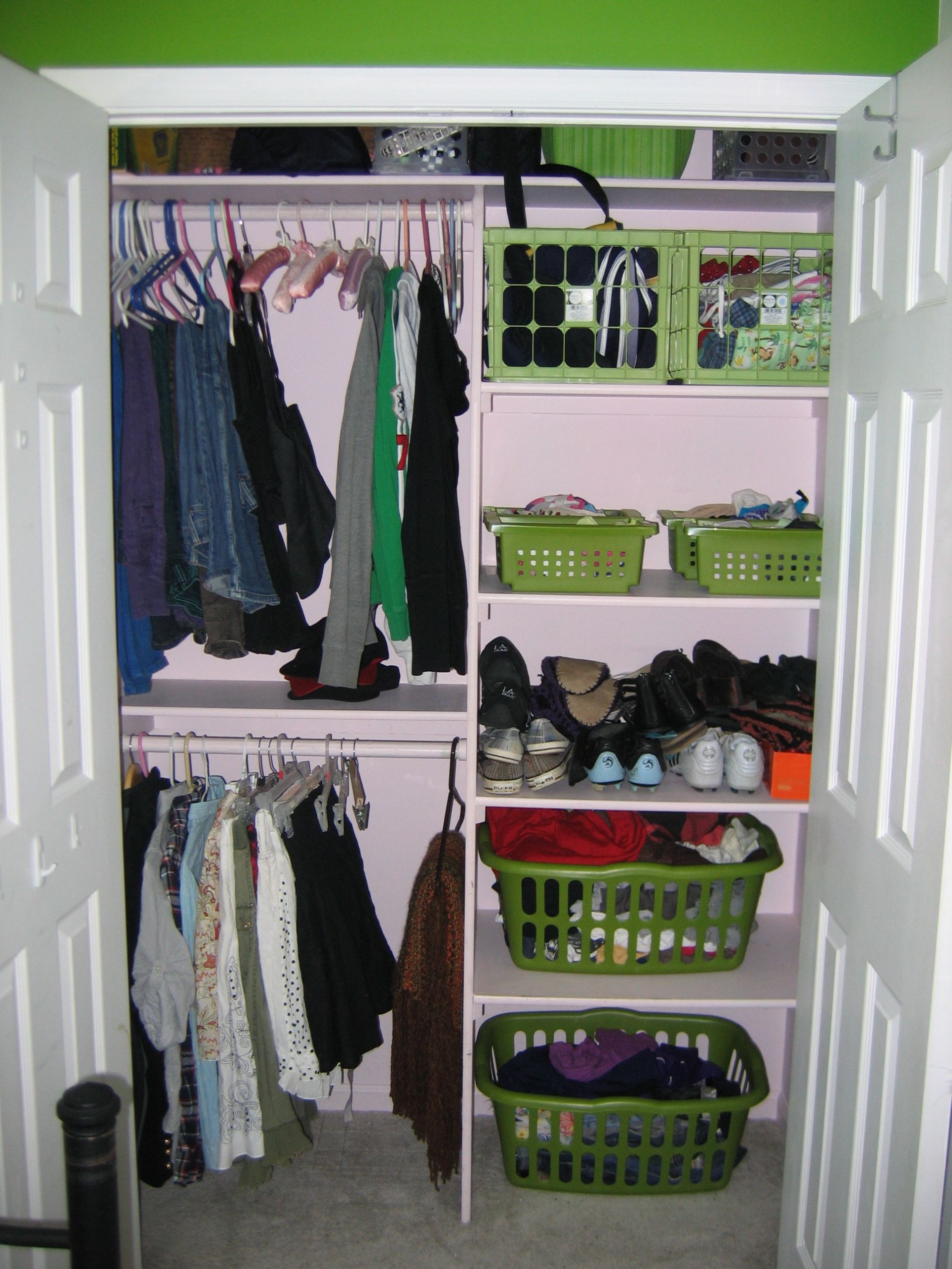 Clothes Storage Ideas For Bedroom
 Cool Closet Ideas for Small Bedrooms Space Saving