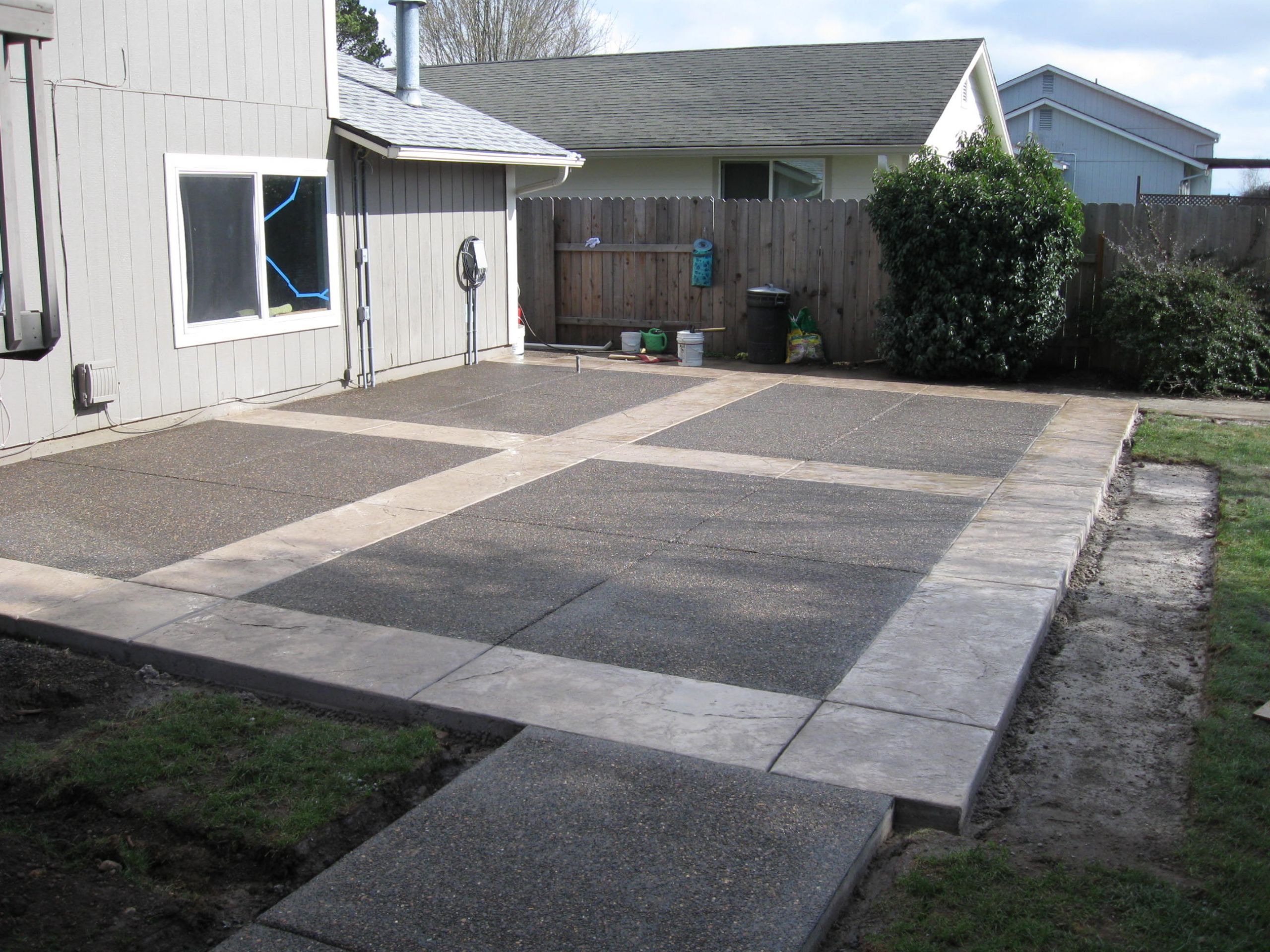 Concrete Backyard Ideas
 Creating Patios Driveways & Pathways