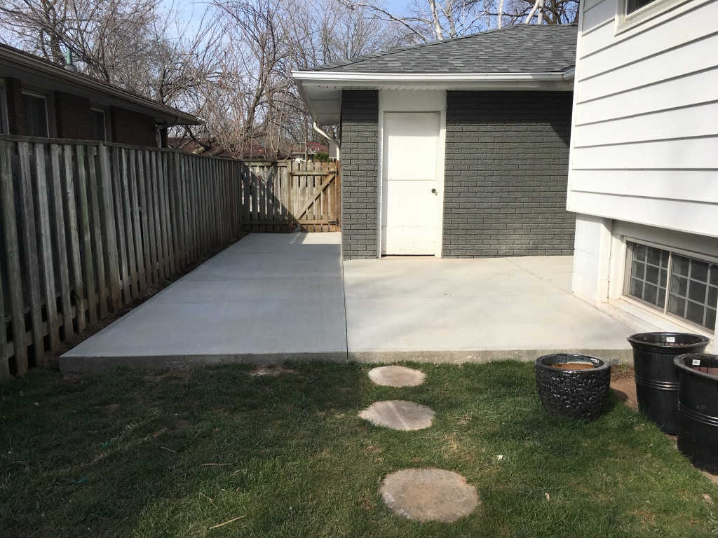 Concrete Backyard Makeover
 ONE ROOM CHALLENGE WEEK 5 CONCRETE PATIO MAKEOVER