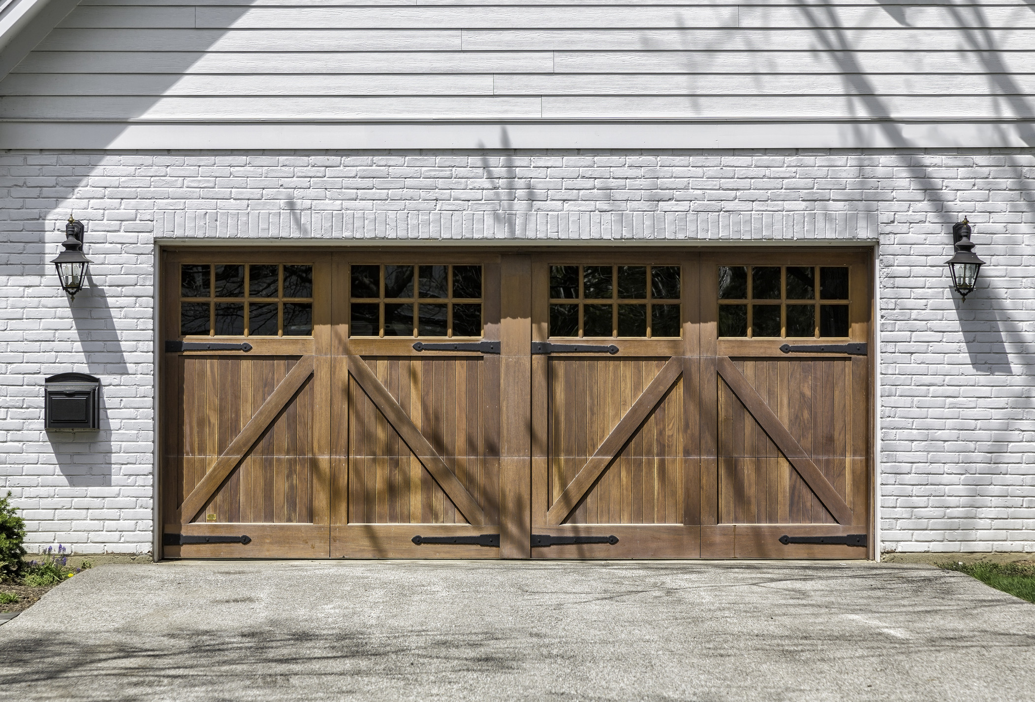 Cost To Replace Garage Door
 How Much Does it Cost to Install a Replacement Garage Door