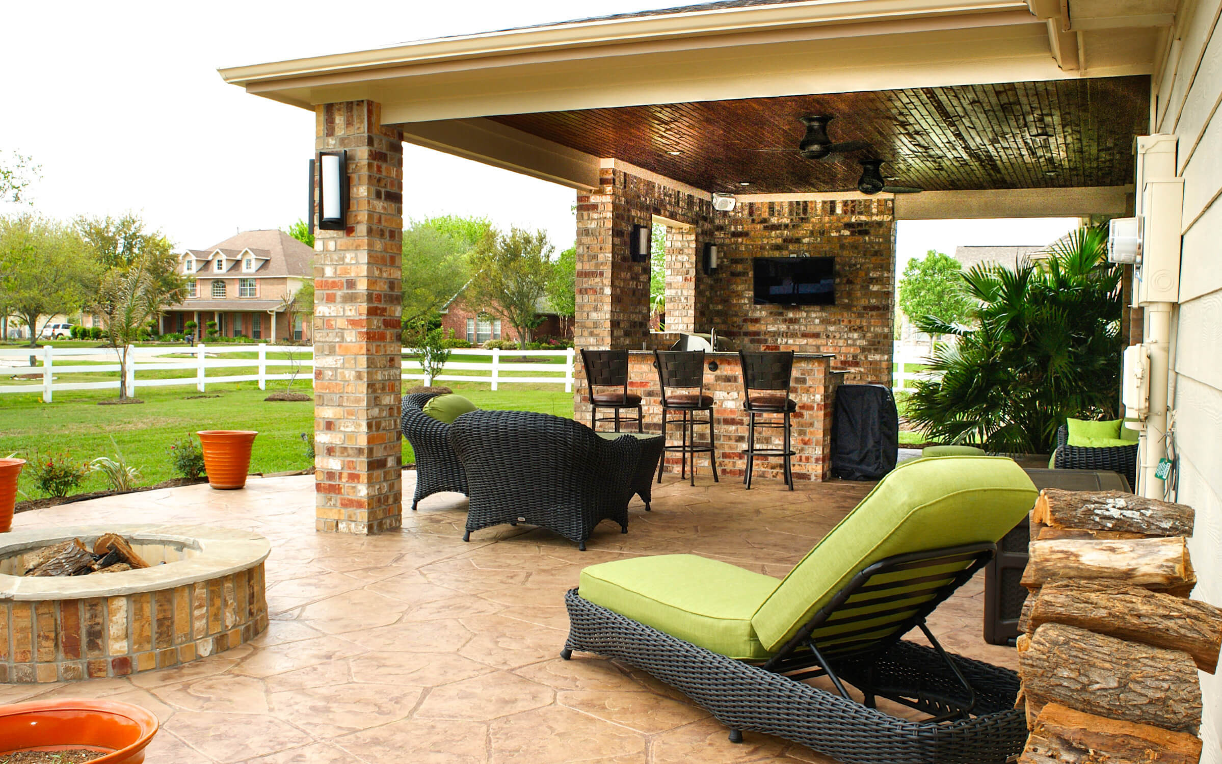 Covered Outdoor Kitchen
 Patio Cover & Outdoor Kitchen in Pearland Estates Texas