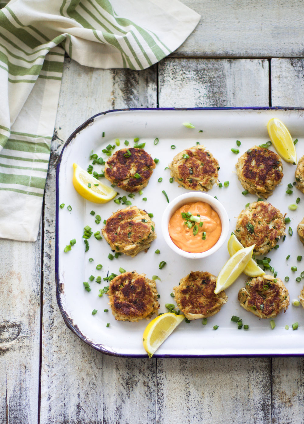 Crab Cakes Dipping Sauce
 Baked Crab Cakes and Spicy Garlic Dipping Sauce — My Diary