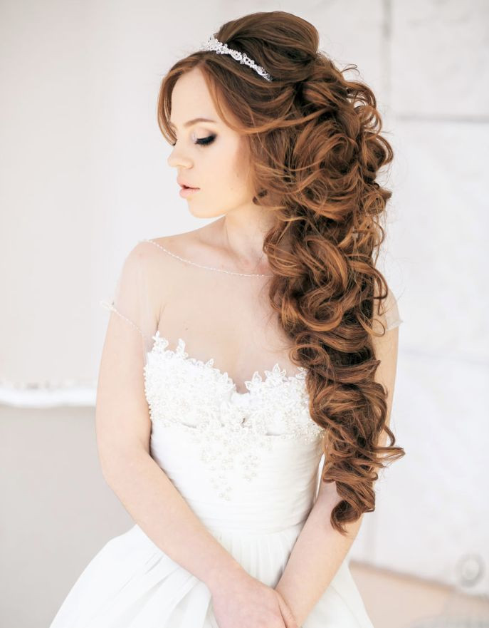 Curls Wedding Hairstyles
 20 Fabulous Wedding Hairstyles for Every Bride