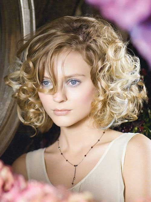 Curly Haircuts For Oval Faces
 10 Super Short Curly Hairstyles for Oval Faces