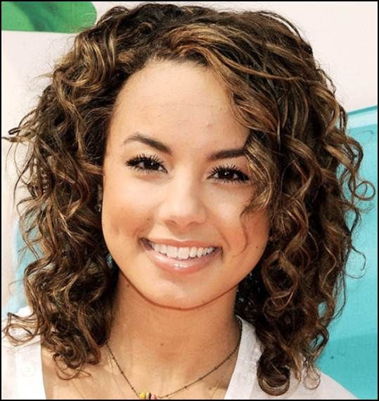 Curly Haircuts For Oval Faces
 37 best images about Cute Hair on Pinterest
