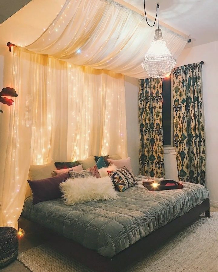 Curtain Lights Bedroom
 4 Most Beautiful Bedroom Decoration Ideas For Couples