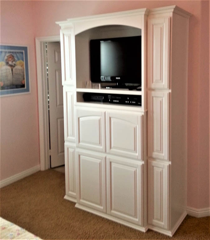 Custom Bedroom Cabinets
 Custom Entertainment Centers