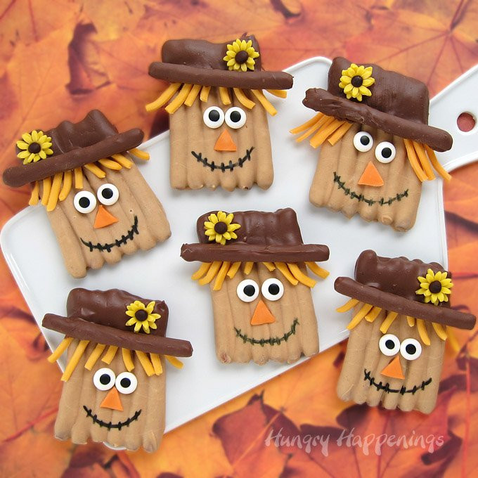 Cute Fall Desserts
 Thanksgiving Treats Chocolate Pretzel Scarecrows