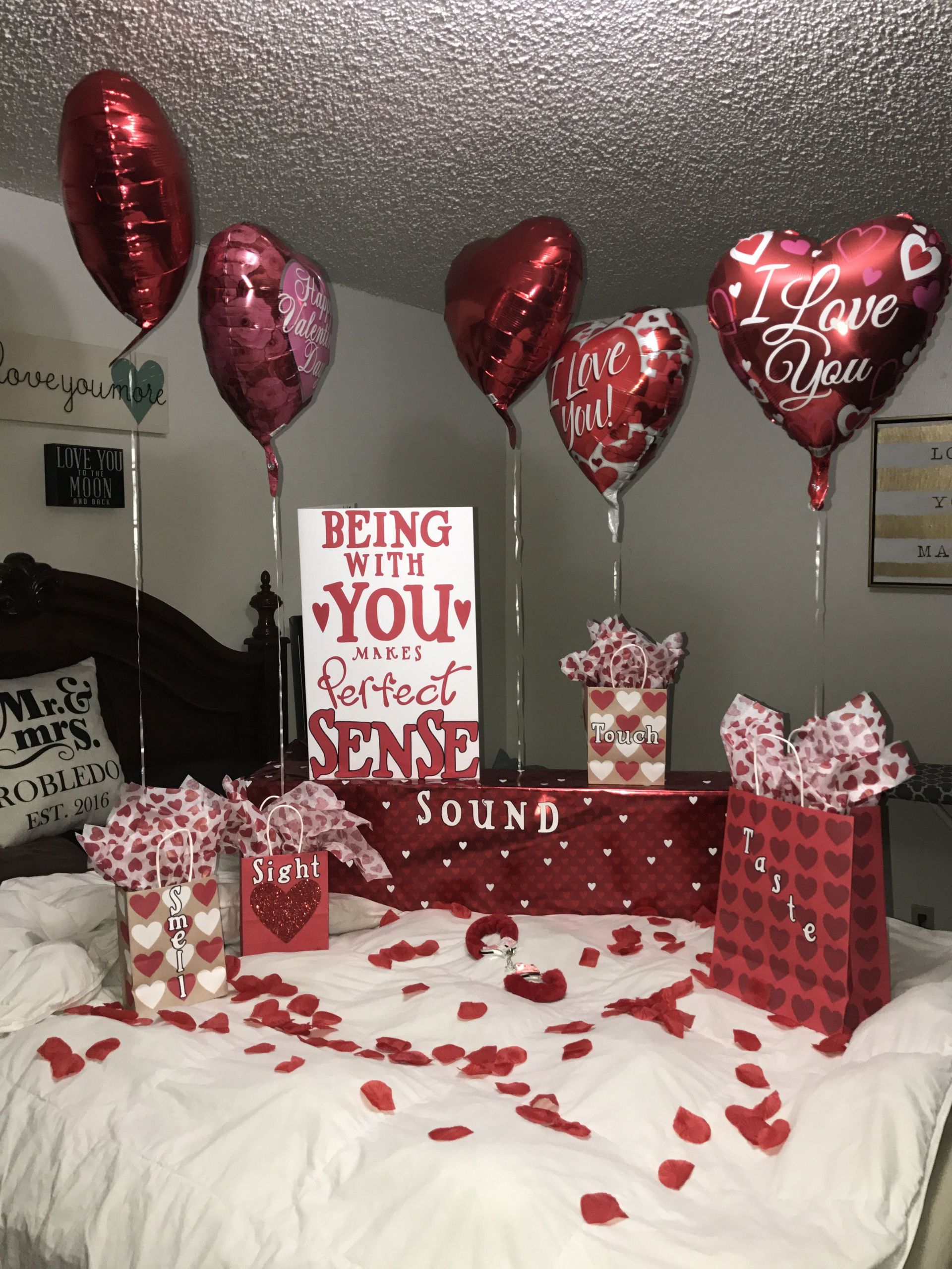 Cute Valentine Gift Ideas For Her
 Valentine s Day surprise for him 5 Senses