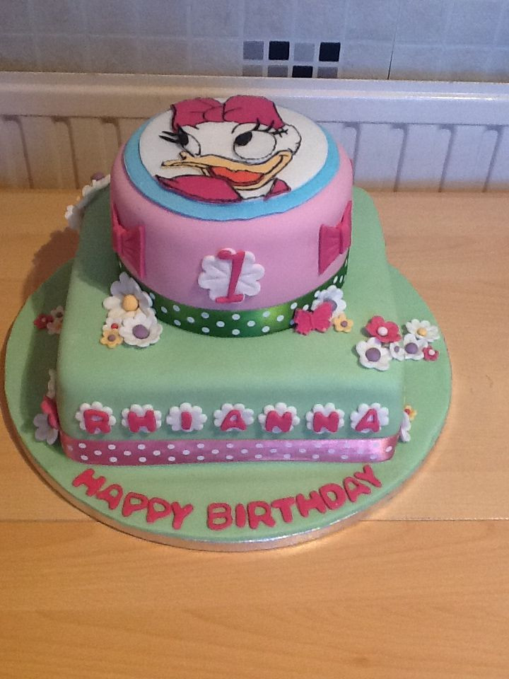 Daisy Duck Birthday Cake
 Daisy Duck cake disney birthday party