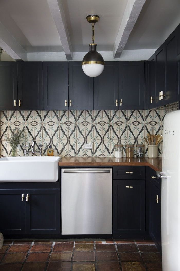 Dark Kitchen Tile
 1001 Ideas for Stylish Subway Tile Kitchen Backsplash