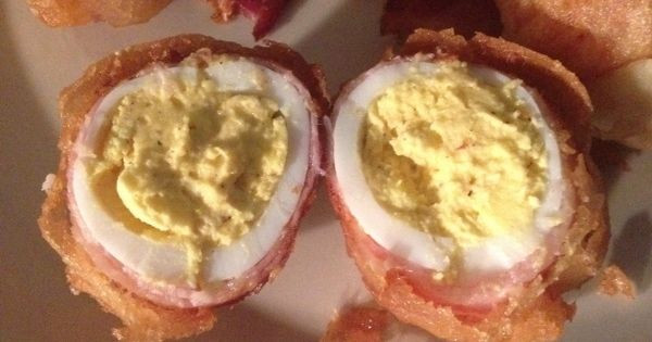 Deep Fried Deviled Eggs With Bacon
 Deep fried bacon Wrapped Deviled Eggs untrainedeats