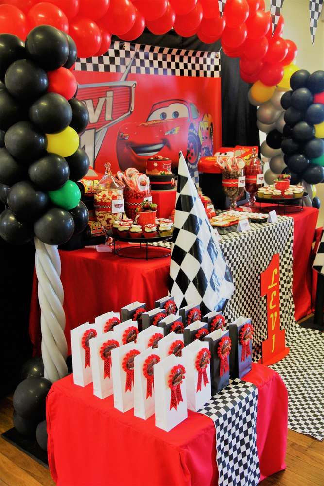 Disney Cars Birthday Decorations
 This Cars Disney movie Birthday Party looks like so much