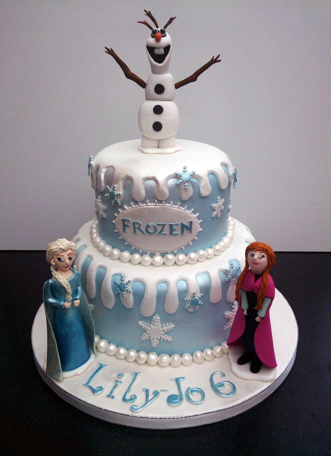 Disney Frozen Birthday Cake
 Disney Frozen Themed Cake With Olaf Anna and Elsa Susie