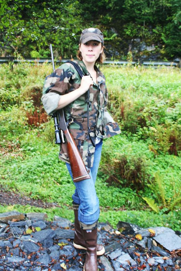 DIY Army Girl Costume
 STARTING A TREND Women Posing For With Guns To