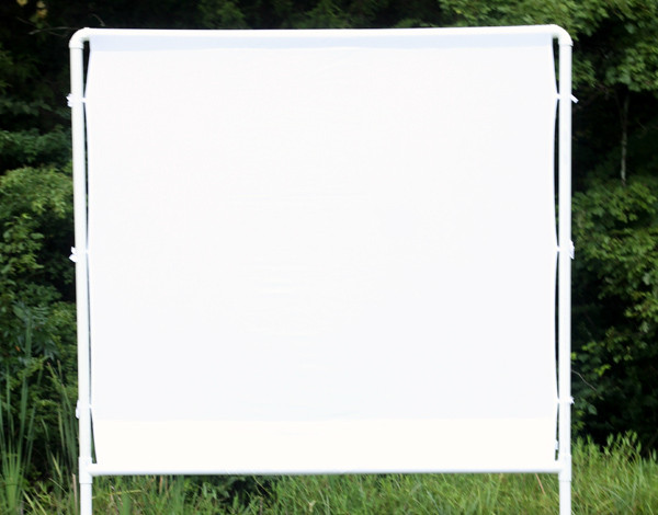 Diy Backyard Movie Screen
 How to make an easy DIY outdoor movie screen