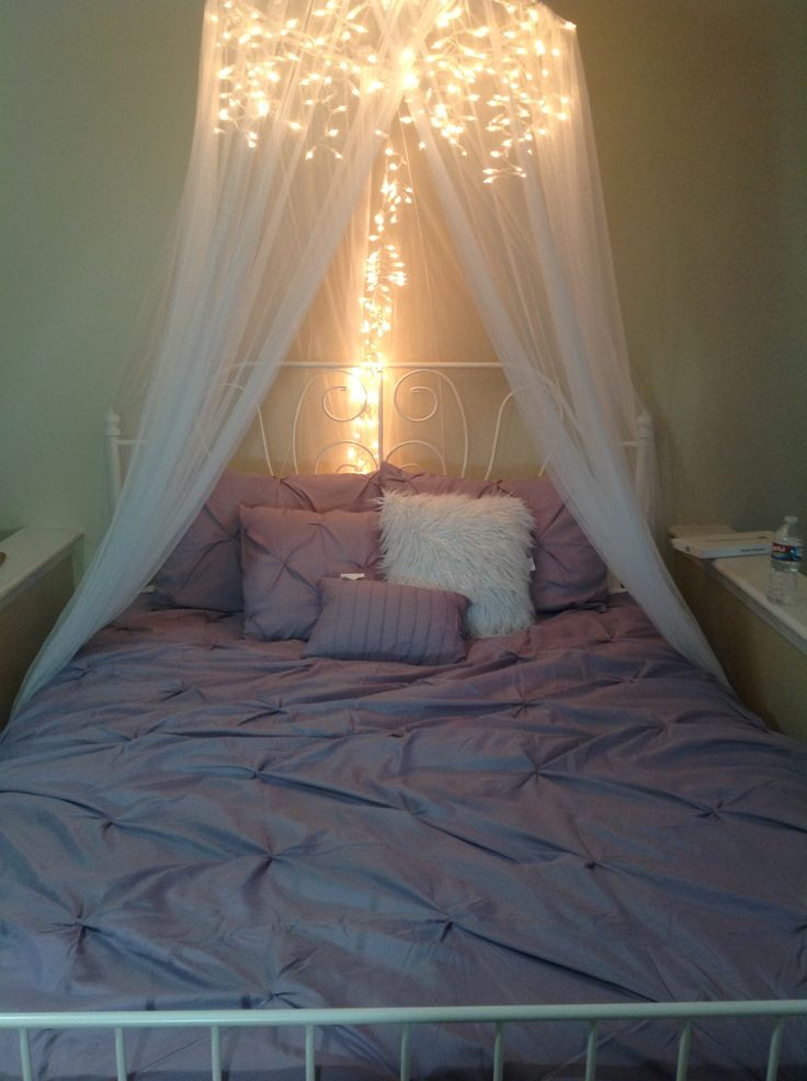 Diy Bedroom Canopy With Lights
 7 Dreamy DIY Bedroom Canopies – Page 6 of 8