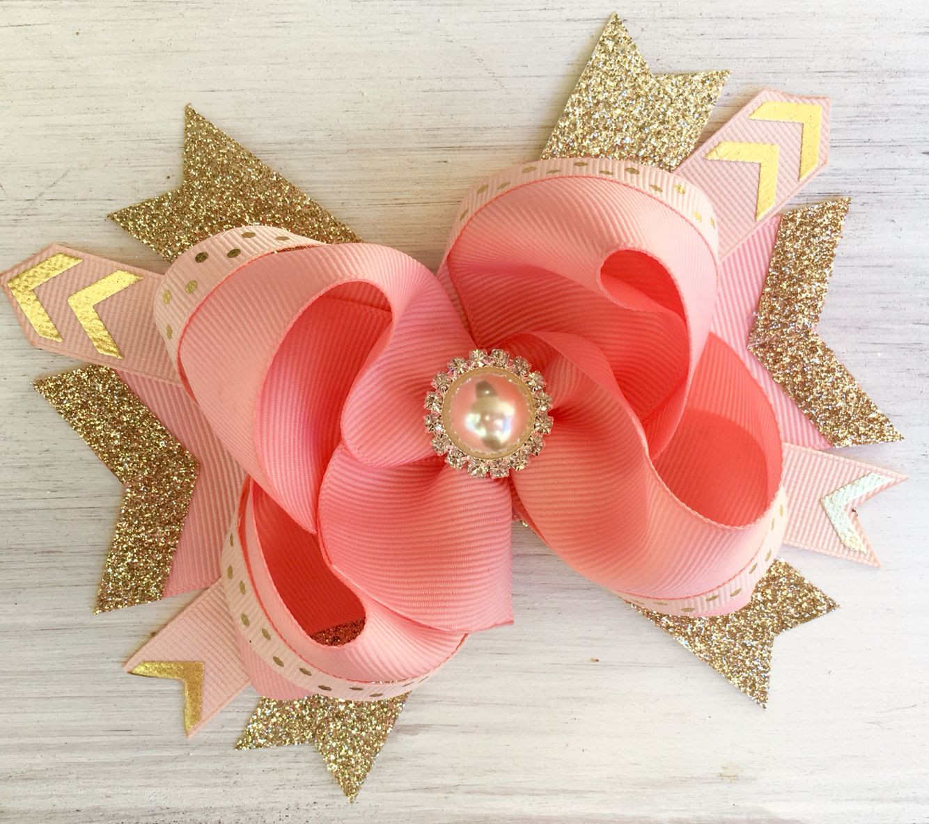 DIY Boutique Hair Bow
 Rose Gold Boutique bow etsyshop modernme couturebows