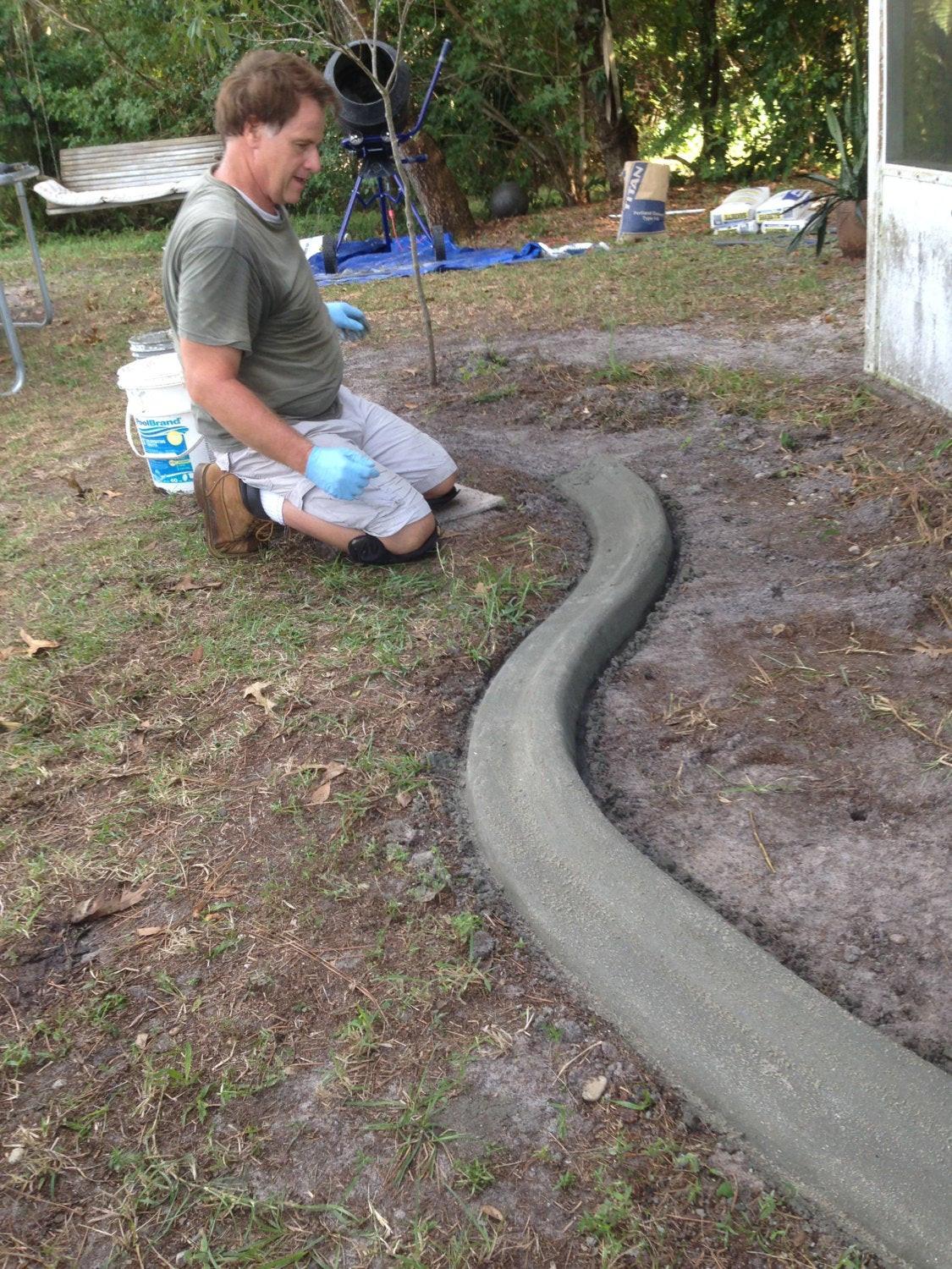 Diy Concrete Landscape Edging
 Custom concrete curbing edging landscaping do it yourself