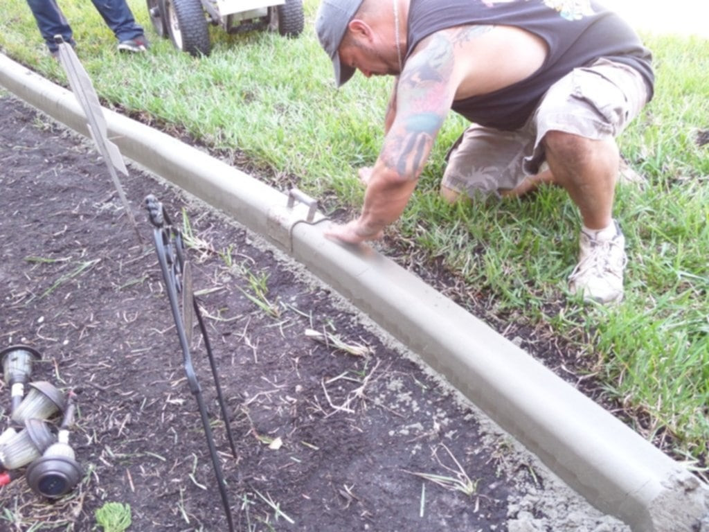 Diy Concrete Landscape Edging
 Diy Concrete Landscape Edging