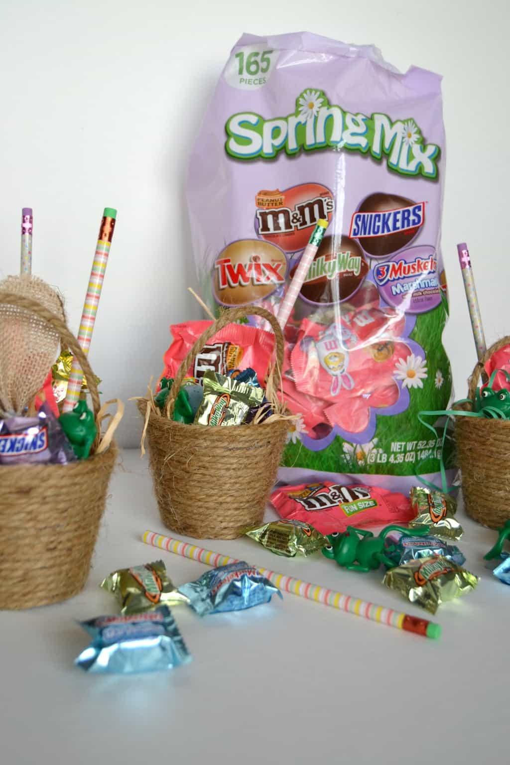 DIY Easter Gift
 DIY Mini Easter Baskets My Creative Days