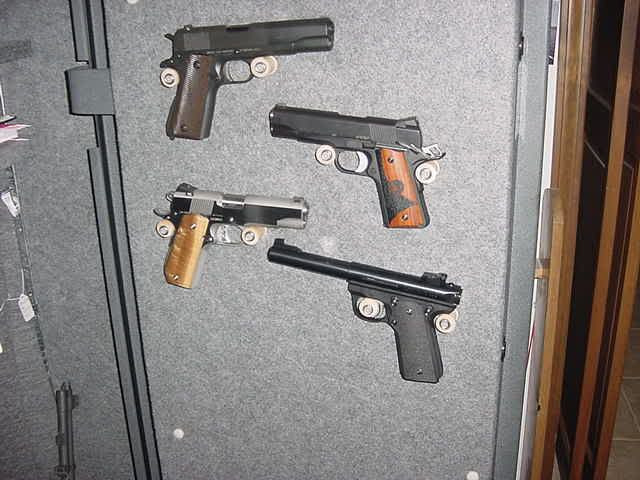 DIY Gun Safe Door Organizer
 Pistol Storage on the Safe Door Ideas