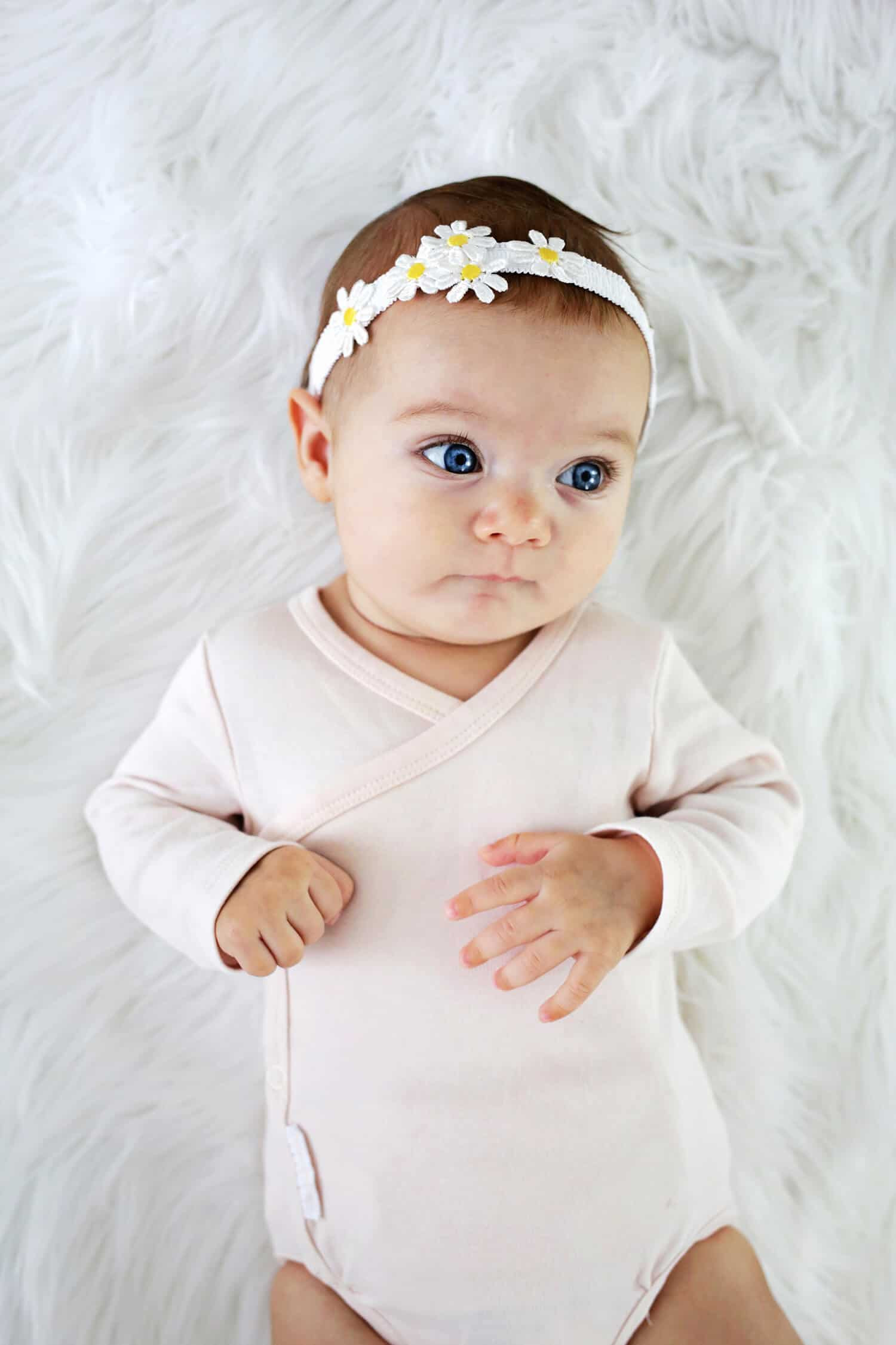 Diy Headband Baby
 Baby Headband DIY 3 Ways and No Sew A Beautiful Mess