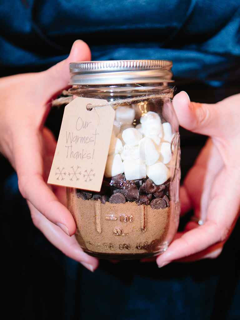 DIY Hot Chocolate Wedding Favors
 17 Ways to Word Your Wedding Favor Tags