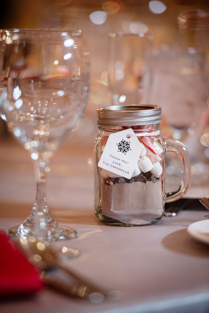 DIY Hot Chocolate Wedding Favors
 DIY Hot Cocoa Mason Jar Wedding Favors