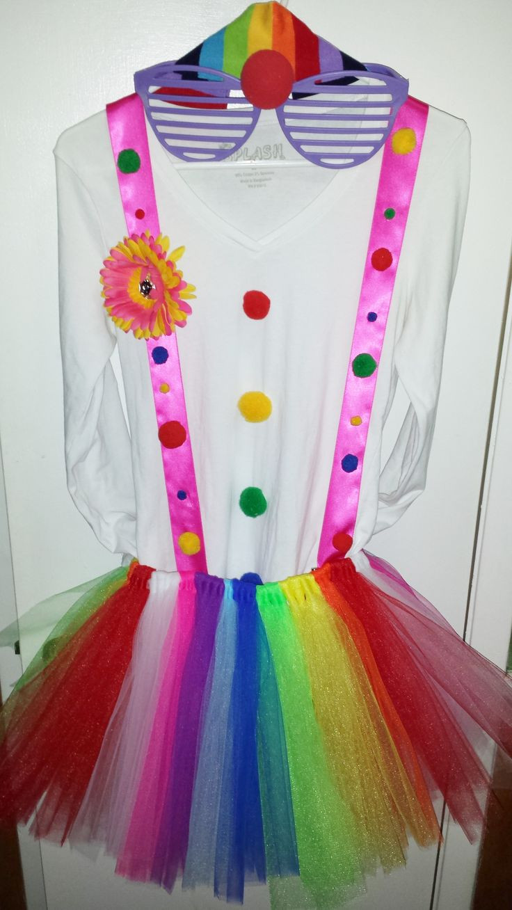 DIY Jester Costume
 Simple DIY homemade clown costume