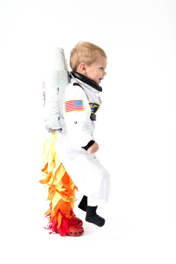 DIY Kids Astronaut Costume
 Rocket Astronaut Costume