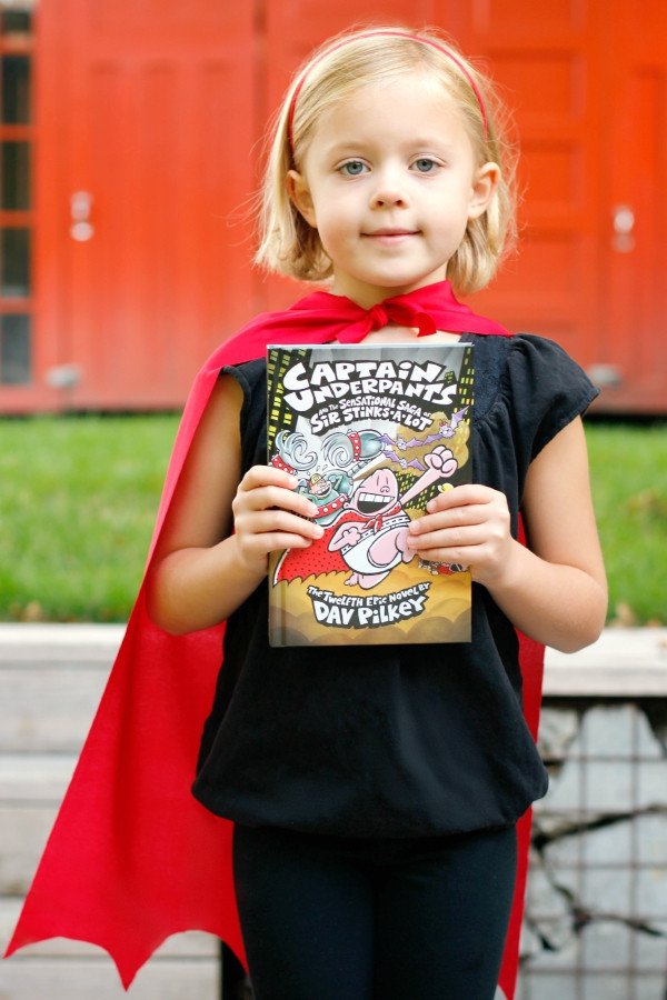 DIY Kids Cape
 Make a No Sew Superhero Cape for Reading Powers