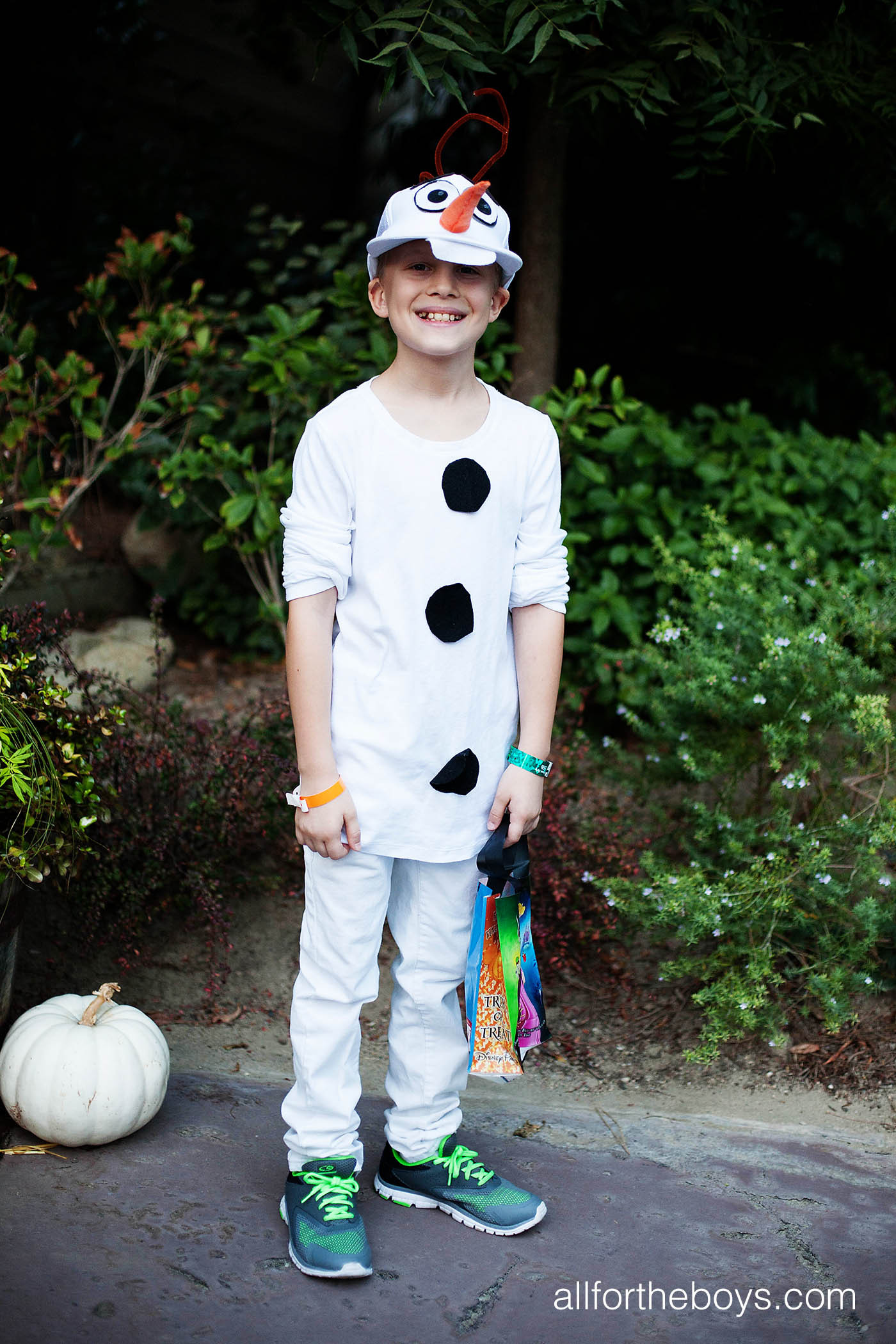 Diy Kids Costume
 DIY Kids Olaf Costume — All for the Boys