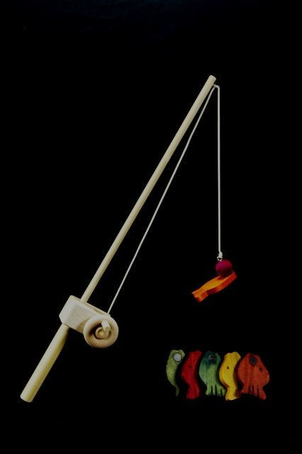 DIY Kids Fishing Pole
 Wooden Toy Fishing Pole imagens