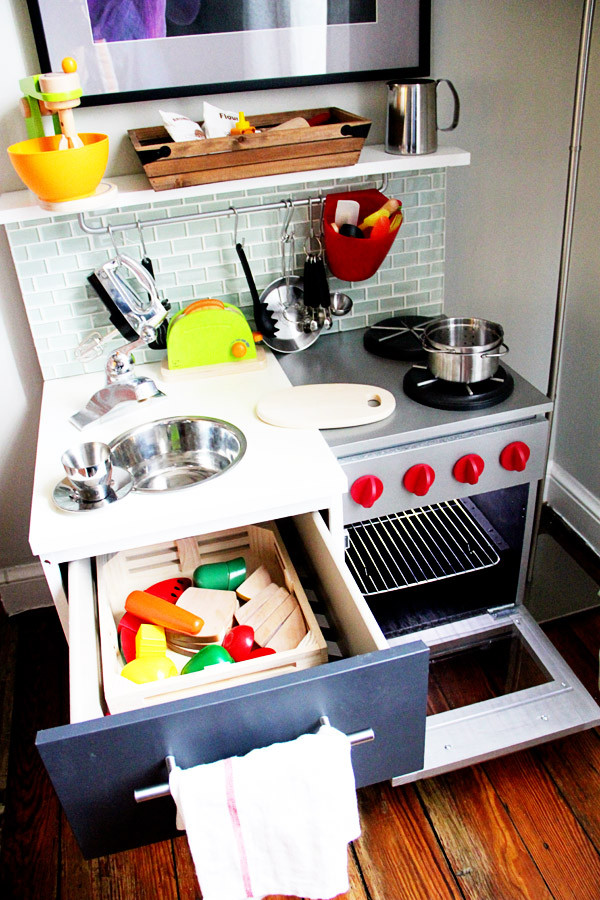 DIY Kids Play Kitchen
 DIY Boys Play Kitchen