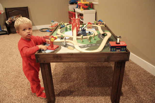 DIY Kids Play Table
 20 Cool DIY Play Tables For A Kids Room