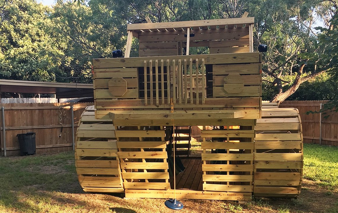 DIY Kids Playhouses
 The Ultimate DIY Kids Playhouses for Your Rural Land