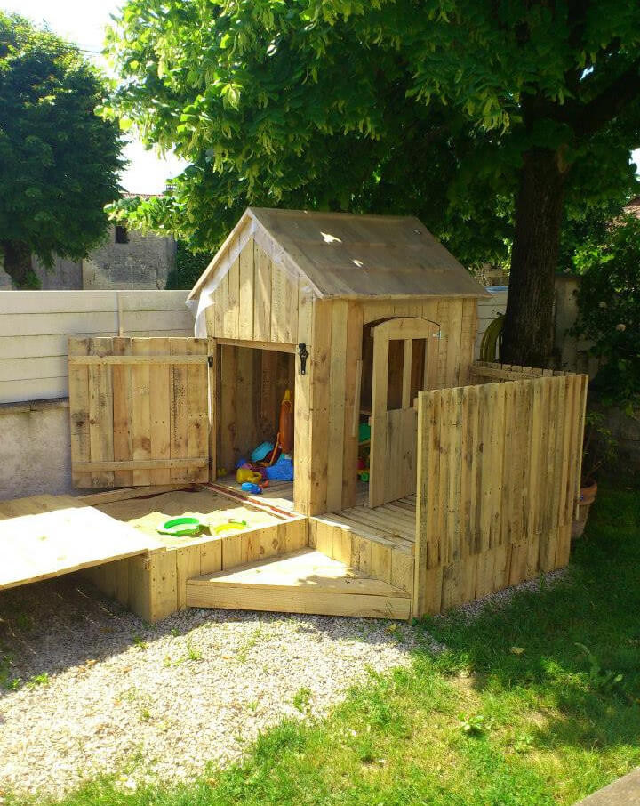 DIY Kids Playhouses
 Pallet Playhouses for Kids Creativity & Health Boost