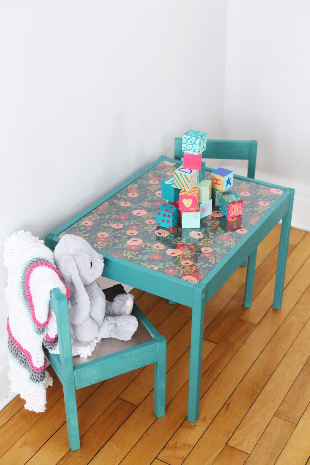 DIY Kids Table
 DIY Kids Table Makeover The Sweetest Occasion