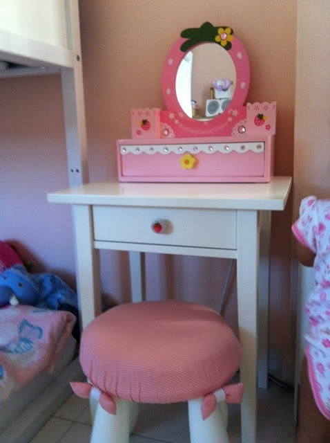 Diy Kids Vanity
 DIY kids vanity For the babies Pinterest