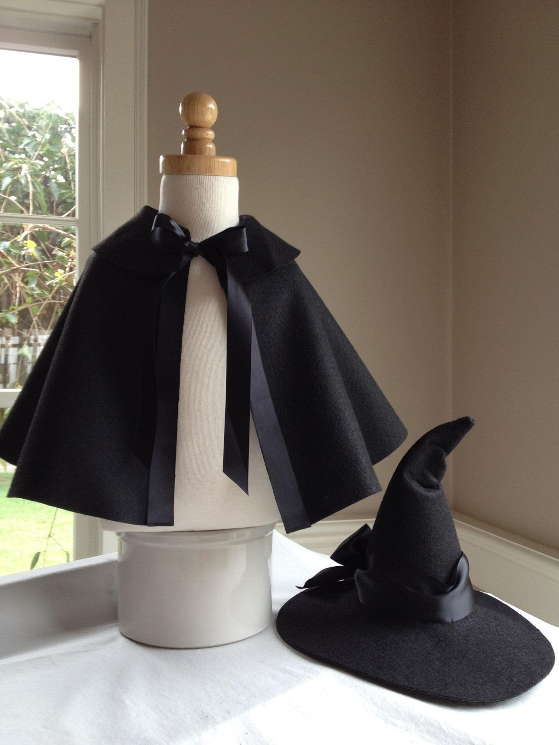 Diy Kids Witch Costume
 witch hat out of felt to make